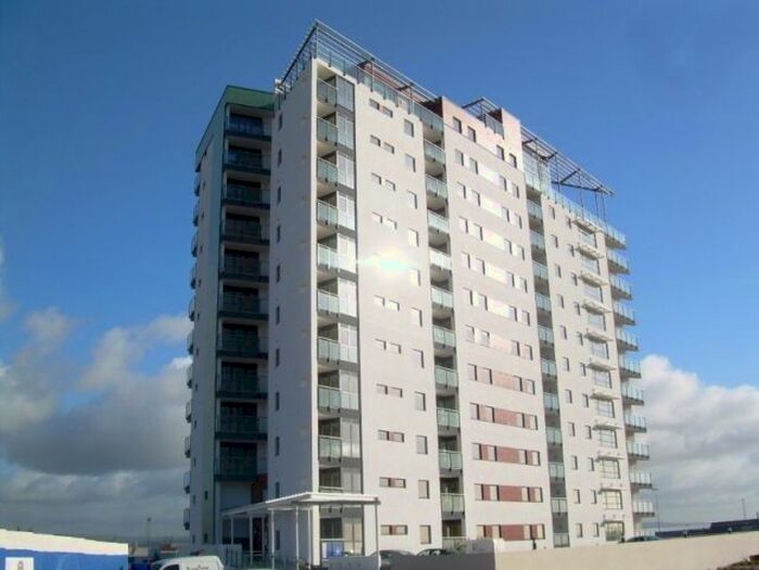 2 Bedroom Flat To Rent In Trawler Road, Maritime Quarter, Swansea, SA1