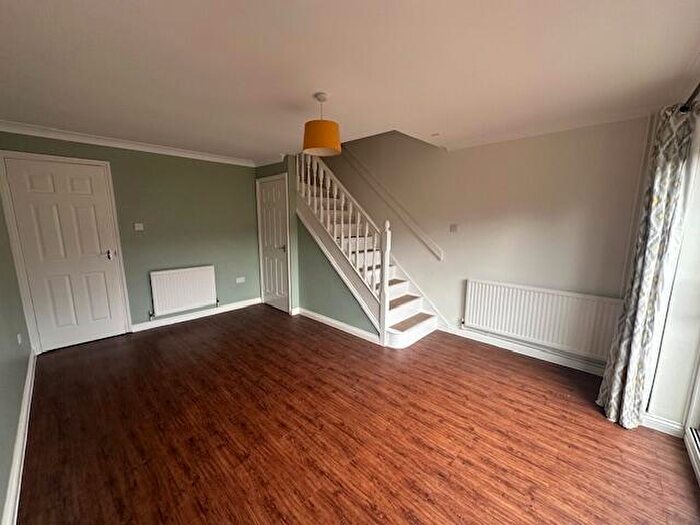 2 Bedroom House To Rent In Heron Close, Wellingborough, NN8