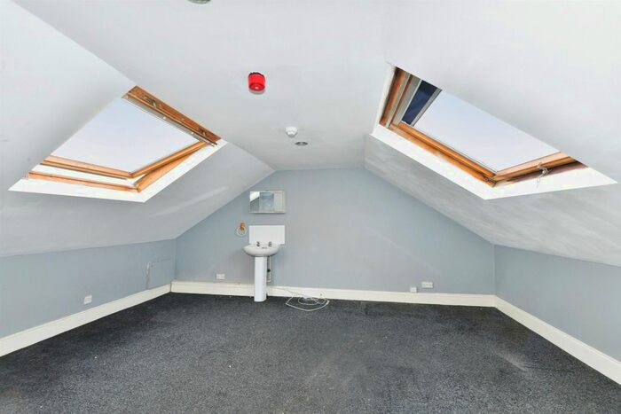 3 Bedroom Terraced House For Sale In Nelson Street, Plymouth, PL4