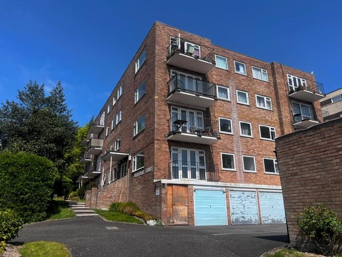 1 Bedroom Apartment To Rent In St. Annes Road, Eastbourne, BN21