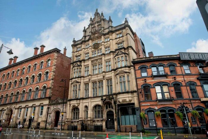 2 Bedroom Flat To Rent In Blackfriars, Salford, M3