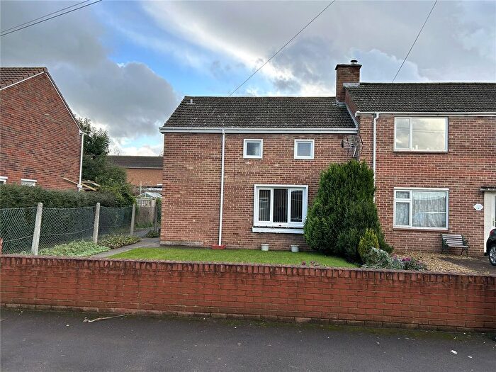 2 Bedroom End Of Terrace House To Rent In Mendip Road, Bridgwater, TA6