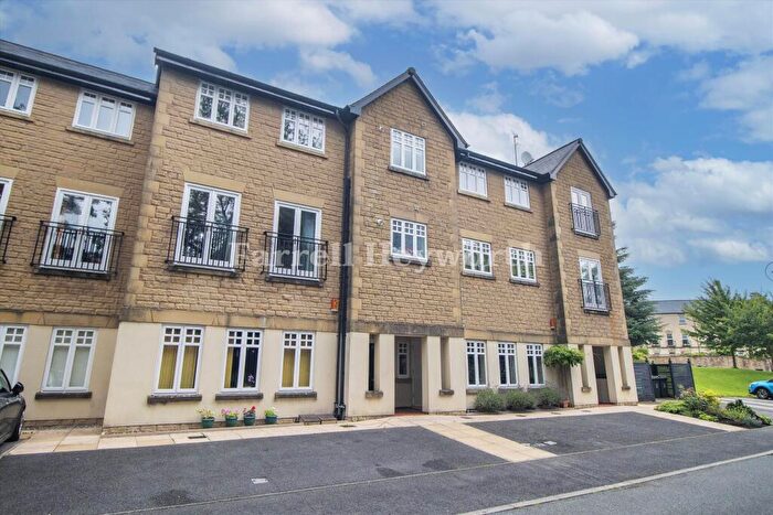 2 Bedroom Flat For Sale In The Colonnade, Lancaster, LA1