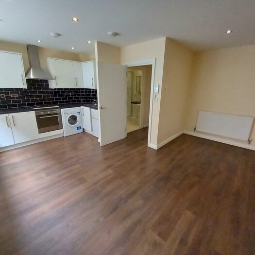 Apartment To Rent In Medway Street, Maidstone, ME14