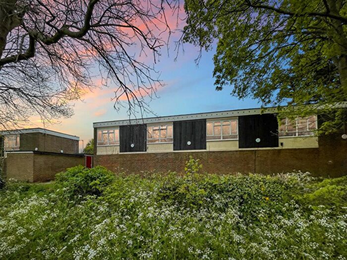 1 Bedroom Apartment To Rent In Stoneycroft, Hemel Hempstead, HP1