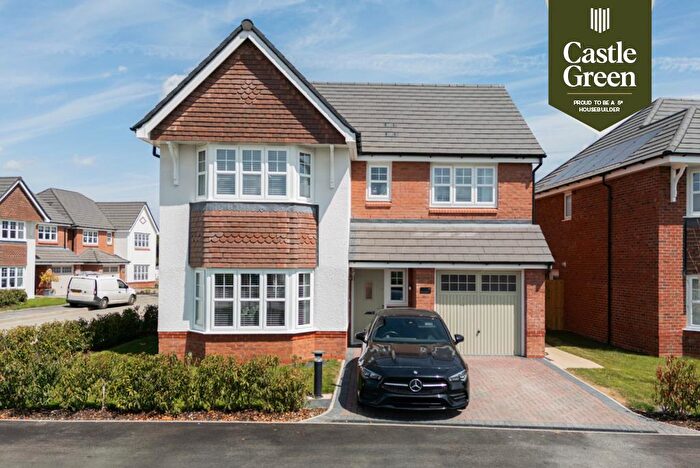 4 Bedroom Detached House For Sale In Llys Y Coed, Wrexham, LL11