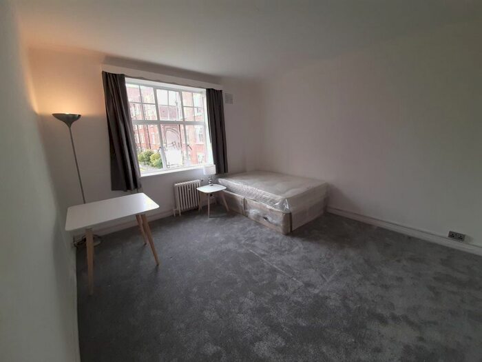 Studio To Rent In Belsize Park, London, NW3
