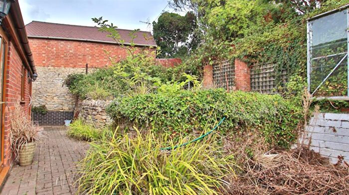 2 Bedroom Cottage For Sale In Farm Lane, Bredon, Tewkesbury, GL20