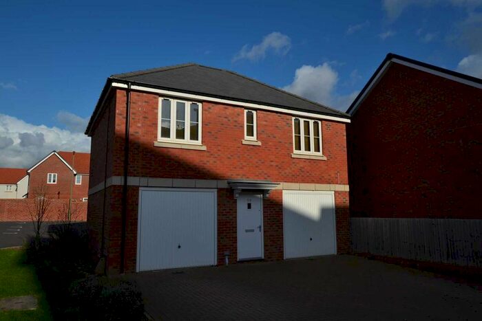 1 Bedroom Flat To Rent In Saddle Way, Andover, SP11