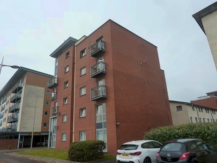 2 Bedroom Flat To Rent In Thorter Row, Dundee, DD1