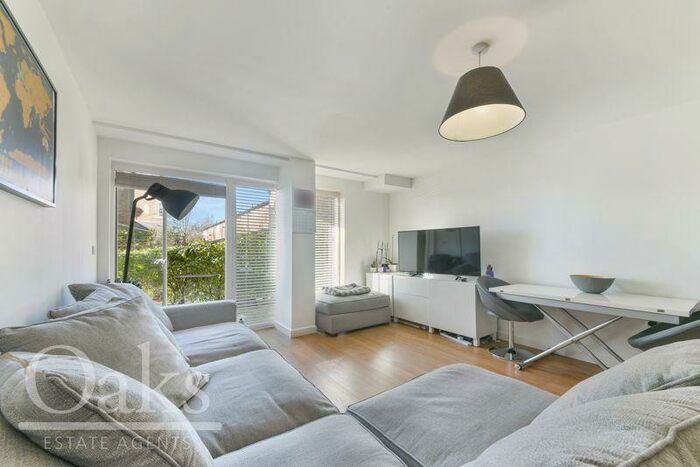 1 Bedroom Flat To Rent In Cargreen Road, South Norwood, SE25