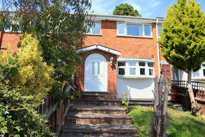 3 Bedroom House To Rent In Middleton Gardens, Kings Norton, B30