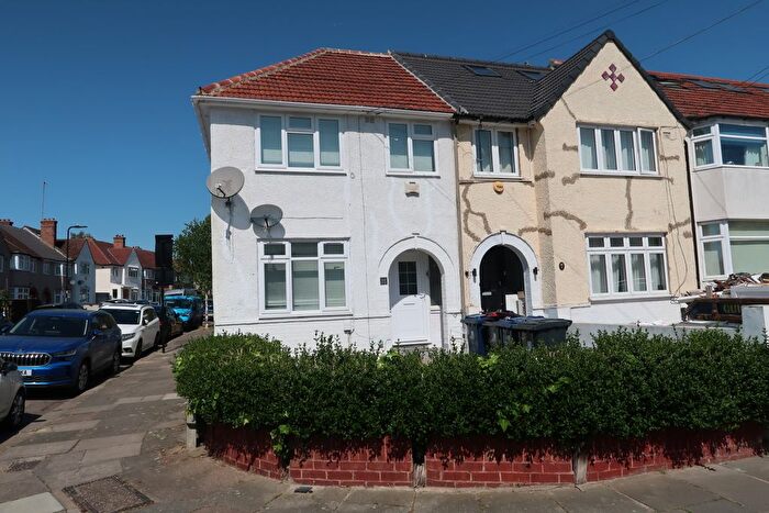 4 Bedroom Terraced House To Rent In Elton Avenue, Greenford, UB6