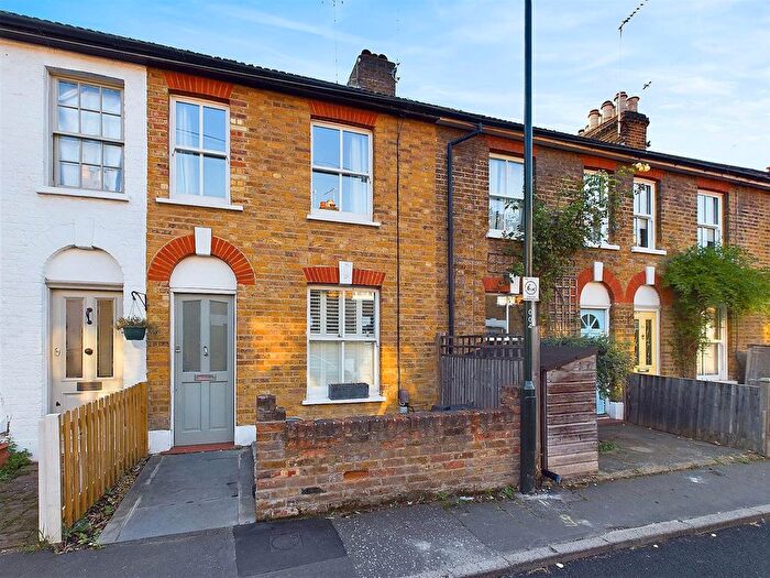 2 Bedroom Terraced House To Rent In Watts Lane, Teddington, TW11