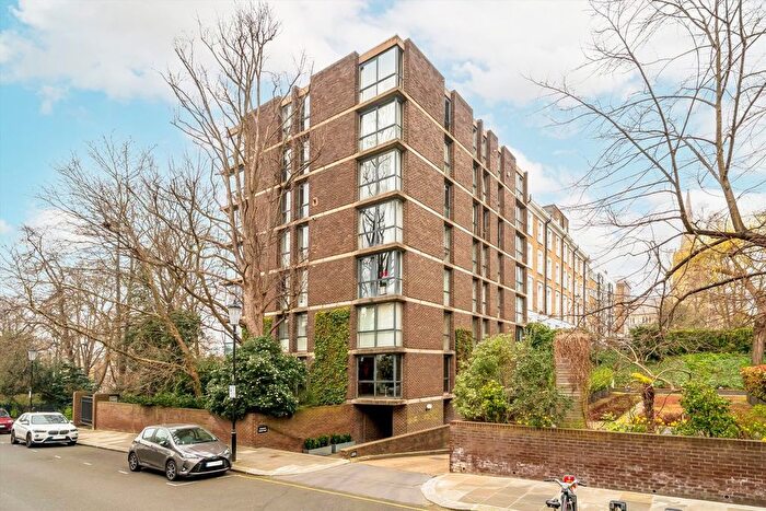 2 Bedroom Flat To Rent In Lansdowne Walk, London, W11