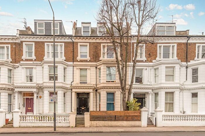 1 Bedroom Flat For Sale In Holland Road, Kensington, London, W14