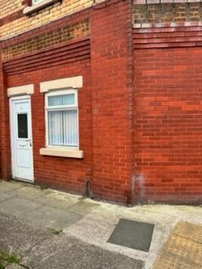 2 Bedroom Flat To Rent In Breeze Hill, Liverpool, L9
