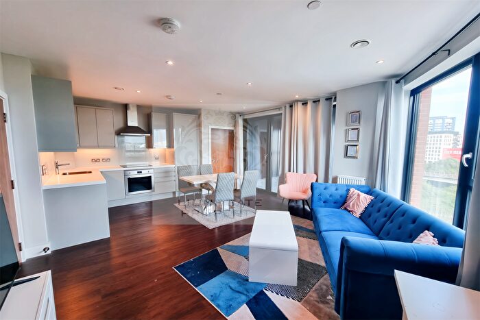 2 Bedroom Apartment To Rent In Silvocea Way, Orchard Wharf, E14