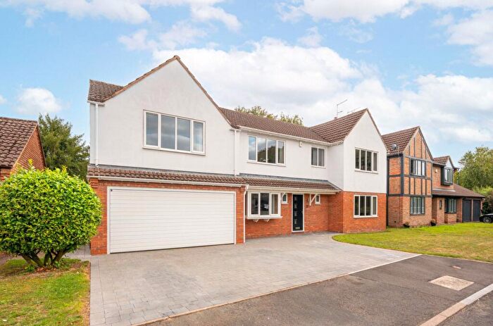 5 Bedroom Detached House For Sale In Griffin Road, Warwick, Warwickshire, CV34