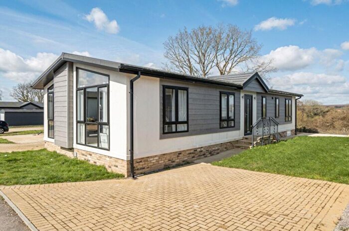 2 Bedroom Park Home For Sale In Residence Plus, Mulberry Court, Picket Piece, Andover, SP11
