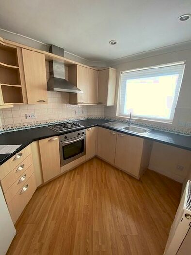 1 Bedroom Flat To Rent In Vespasian Road, Southampton, Hampshire, SO18