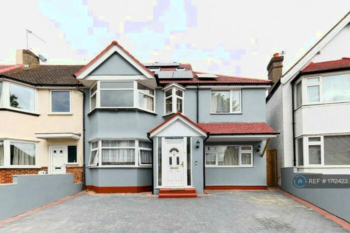 1 Bedroom Semi-Detached House To Rent In Stayton Road, Sutton, SM1