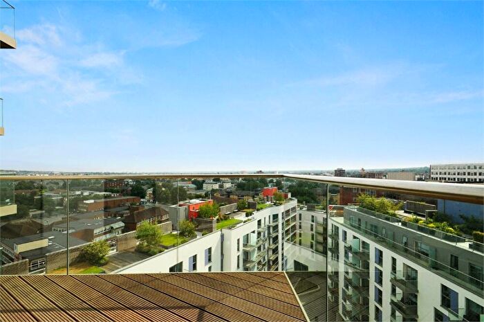 1 Bedroom Apartment To Rent In Saffron Central Square, Croydon, Surrey, CR0