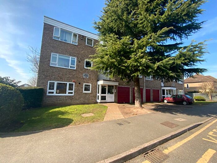 2 Bedroom Flat To Rent In Benjamin Close, Hornchurch, London, RM11