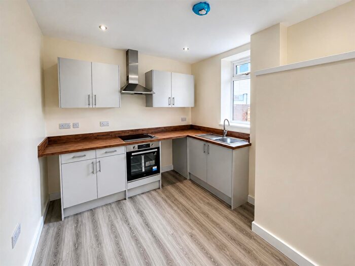 2 Bedroom House To Rent In Queensway, Bewdley, DY12