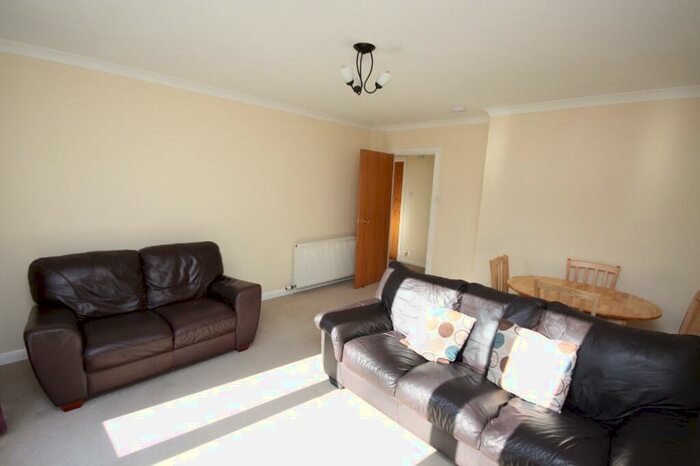 2 Bedroom Flat To Rent In Lord Hays Grove, Aberdeen, AB24