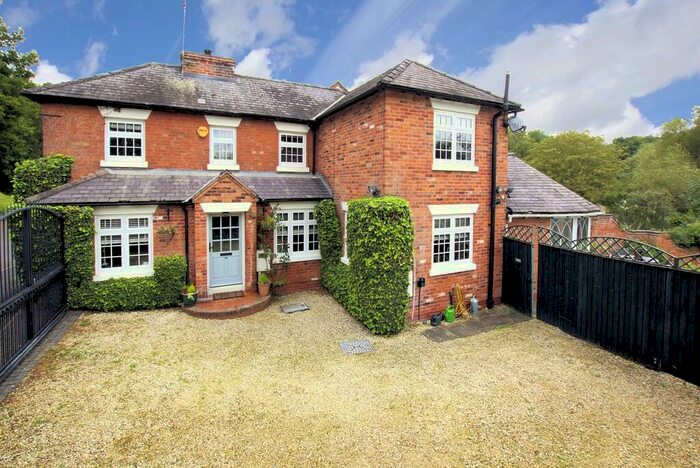 3 Bedroom Detached House For Sale In Main Street, Repton, DE65