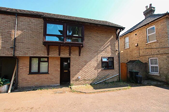 2 Bedroom Semi-Detached House For Sale In Staploe Mews, Soham, Ely, CB7