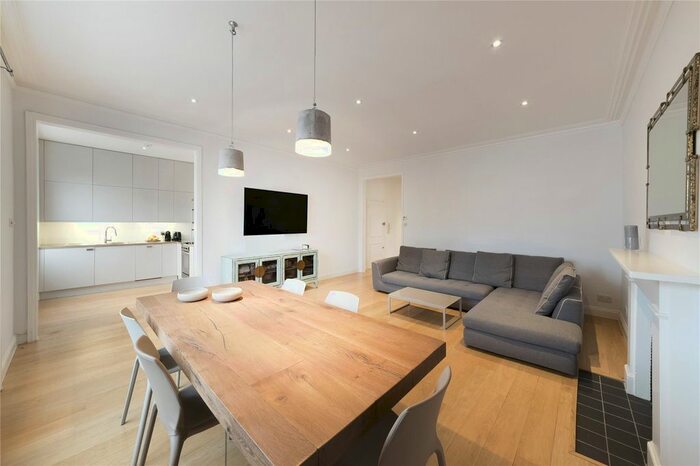 2 Bedroom Flat To Rent In Redcliffe Gardens, London SW10