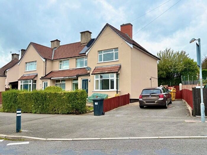 3 Bedroom Semi-Detached House For Sale In Lynholmes Road, Matlock, Derbyshire, DE4