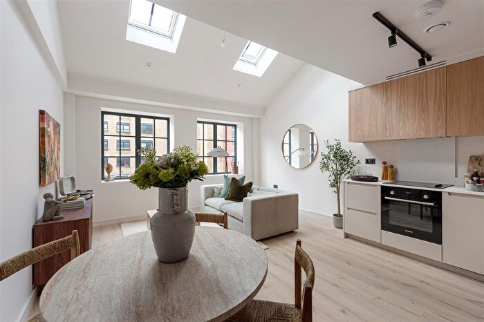 1 Bedroom Flat For Sale In The Threadworks, Hollybush Gardens, Bethnal Green, E2