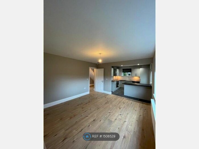 3 Bedroom Semi-Detached House To Rent In Robinsbay Road, Manchester, M22