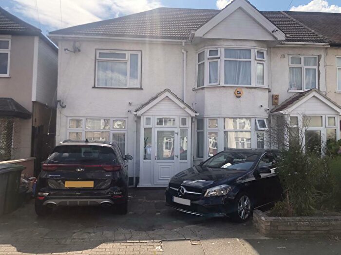 2 Bedroom End Of Terrace House To Rent In Milton Avenue, London, NW9
