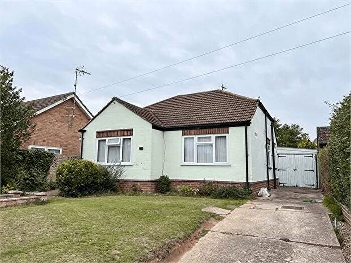 3 Bedroom Bungalow For Sale In Prettygate Road, Colchester, CO3