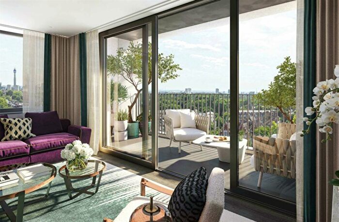1 Bedroom Flat For Sale In London Docks, NW1