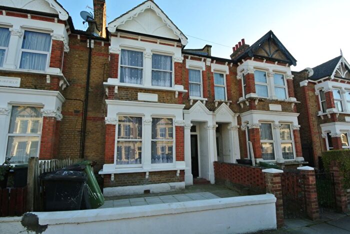 4 Bedroom Terraced House To Rent In Ringstead Road, London, SE6