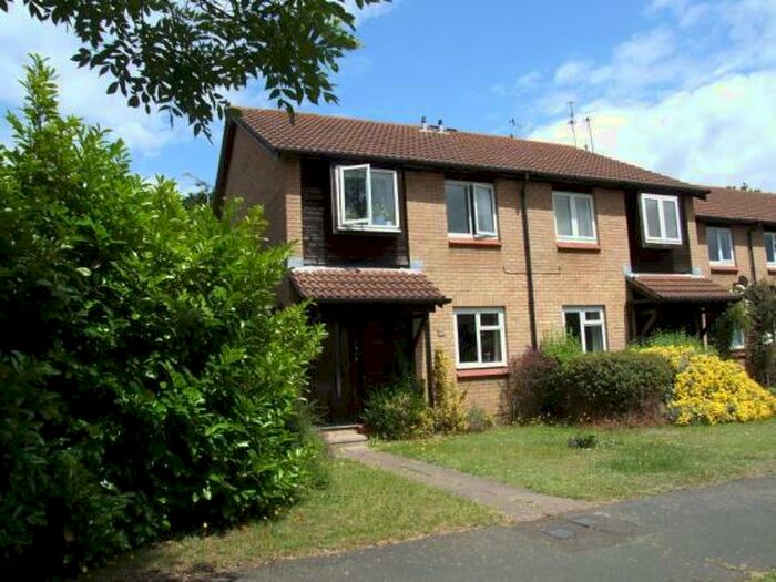 1 Bedroom Terraced House To Rent In Woking, GU21