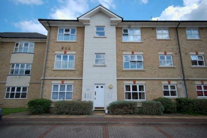 2 Bedroom Flat To Rent In Stapleford Close, Chelmsford, CM2