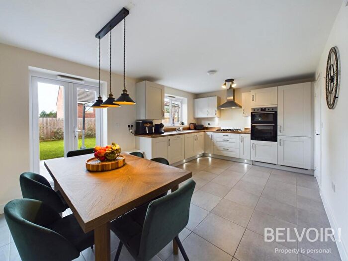 4 Bedroom Detached House For Sale In Winnow Avenue, Stafford, ST16