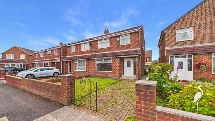 3 Bedroom Semi-Detached House For Sale In Athol Grove, Silksworth, Sunderland, SR3