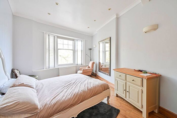 1 Bedroom Flat To Rent In Mcauley Close, Southwark, London, SE1