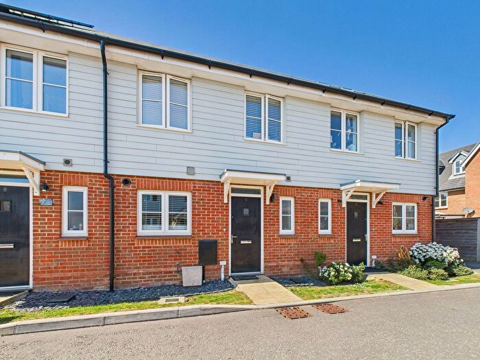 3 Bedroom Terraced House For Sale In Viburnum Chase, Angmering, Littlehampton, BN16