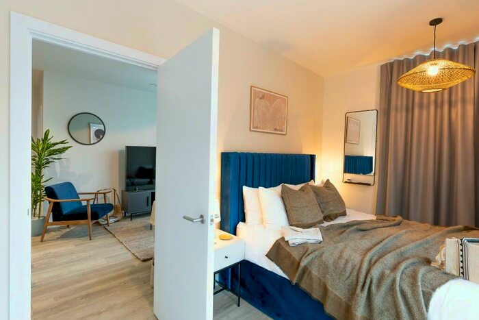 3 Bedroom Flat To Rent In Flat, Kangaroo Works, Rockingham Street, Sheffield, S1