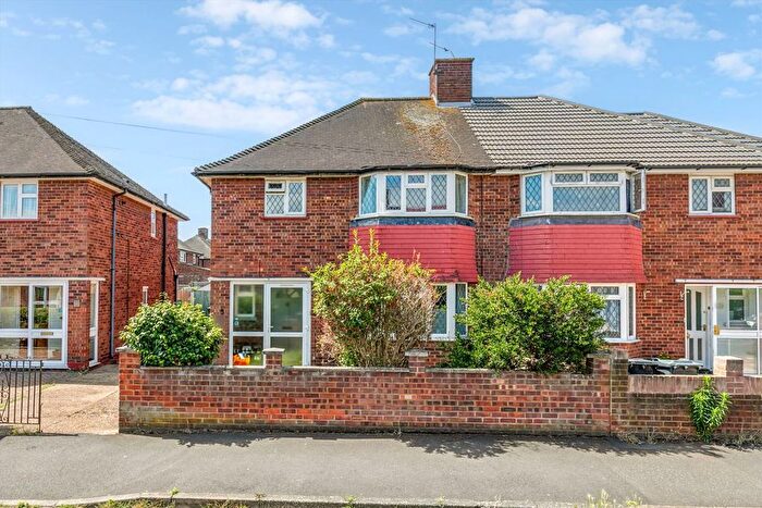 3 Bedroom Semi-Detached House To Rent In New Close, Hanworth, TW13
