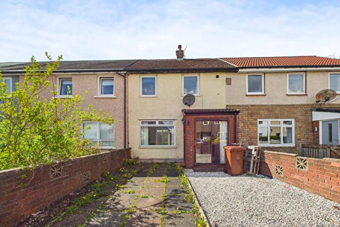 2 Bedroom Terraced House For Sale In Knowetop Crescent, West Dunbartonshire, Dumbarton, G82