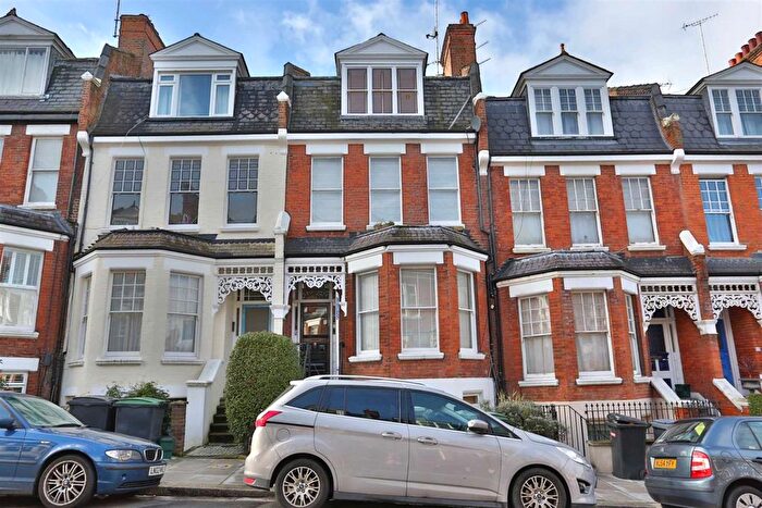 2 Bedroom Flat To Rent In Milton Avenue, Highgate, N6